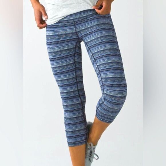 Lululemon Speed Crop Leggings (4) - Picture 1 of 6